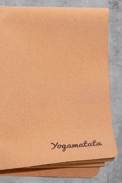 Tapis voyage de yoga en liège pliable Yogamatata